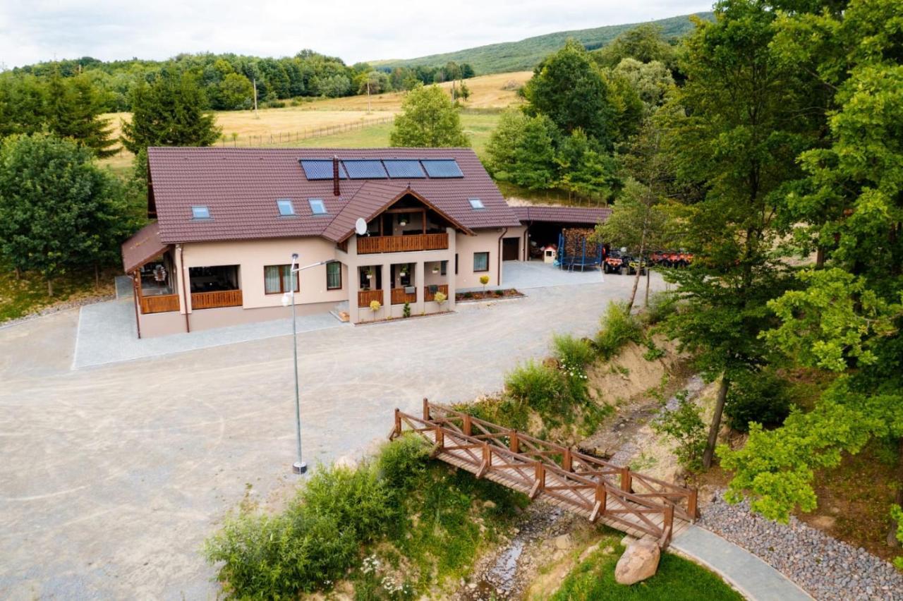 Transylvanian Relax House Lupeni  ภายนอก รูปภาพ